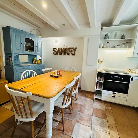 Maison Les Pins Doree بيت للعطل ساناري سور مير