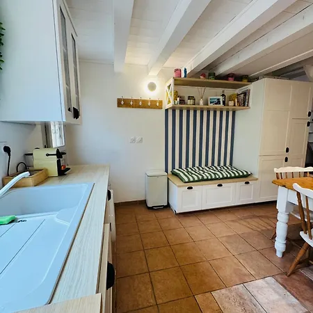 Maison Les Pins Doree * ساناري سور مير